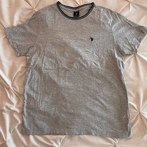 Ralph Lauren men’s gray polo tee with blue neckline size Large